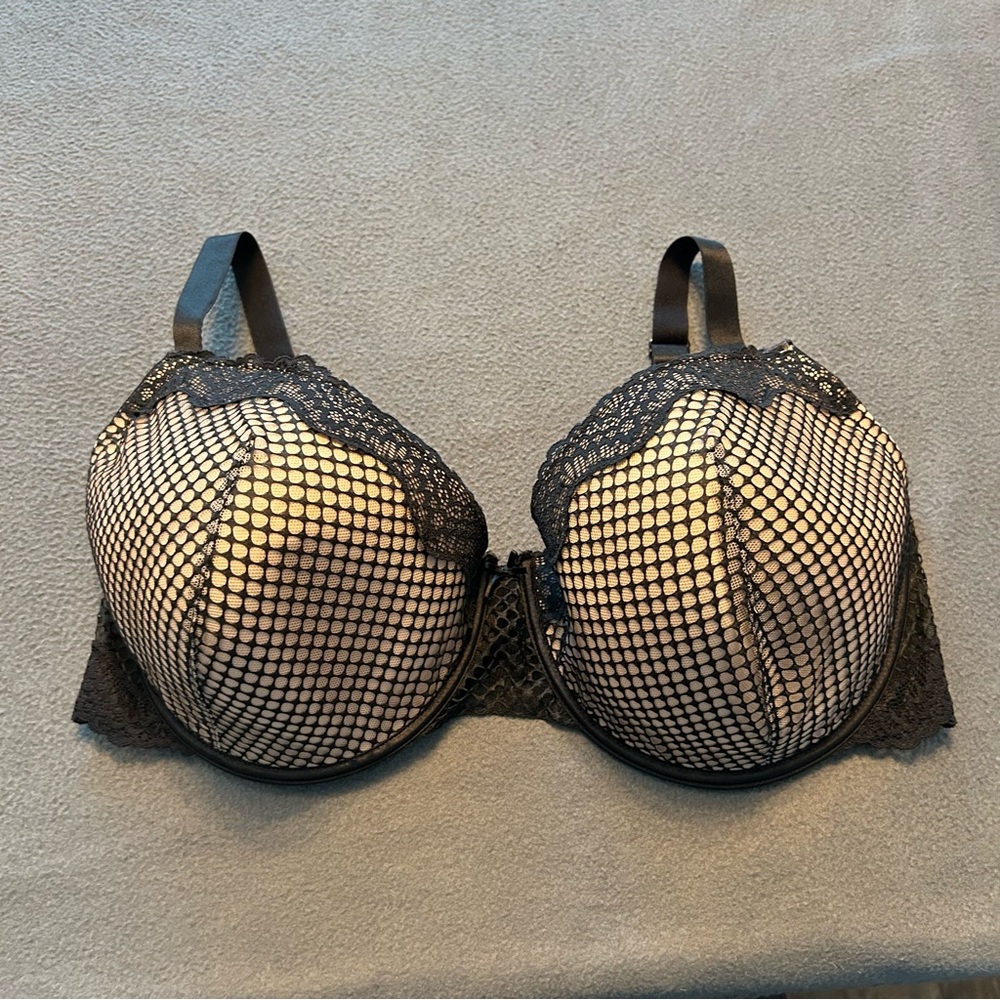 Adore Me Black Elegant Bra with Padding Extendable Straps Lace Overlay Size 40H